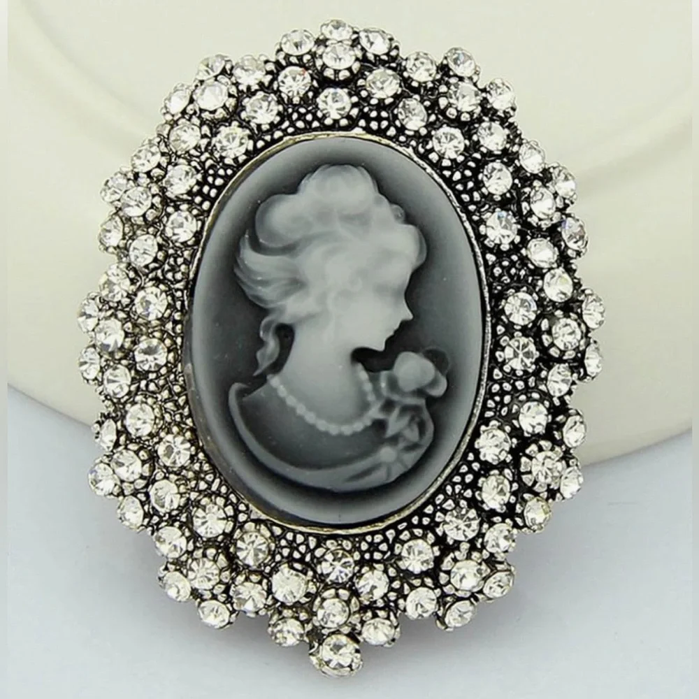 Vintage Rhinestone Cameo Brooch - Picture 2 of 3